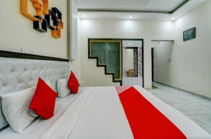 Hotel O Seventy Stay In Sohana Экстерьер фото